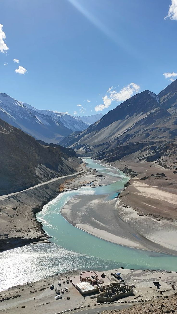 Ladakh  Kashmir Rental Taxi