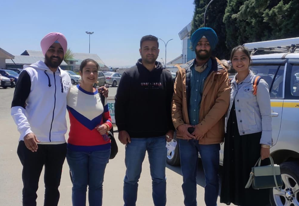 Taxi Service in Kashmir, Affordable Cab Booking Service In Kashmir