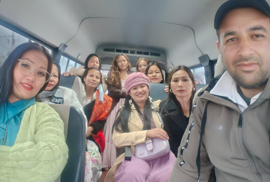 Kashmir Taxi Rental Service