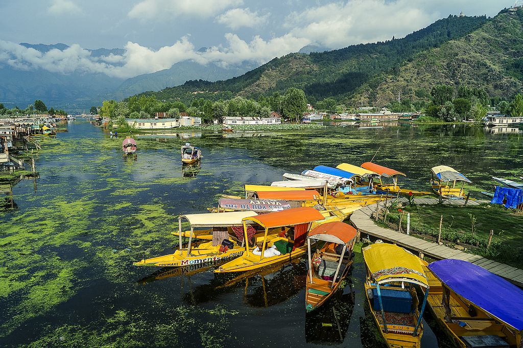 Srinagar rental taxi service, Kashmir rental taxi